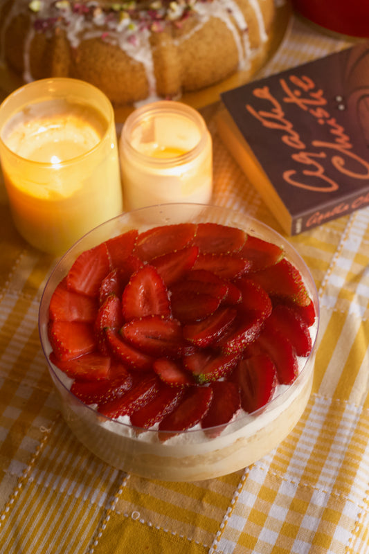 Strawberry Cream Tres Leches (Egg)