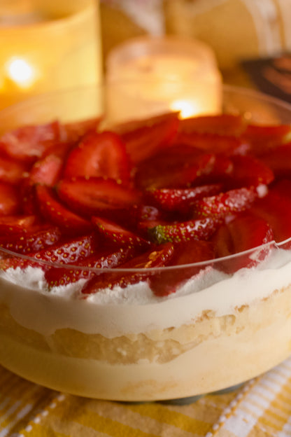Strawberry Cream Tres Leches (Egg)