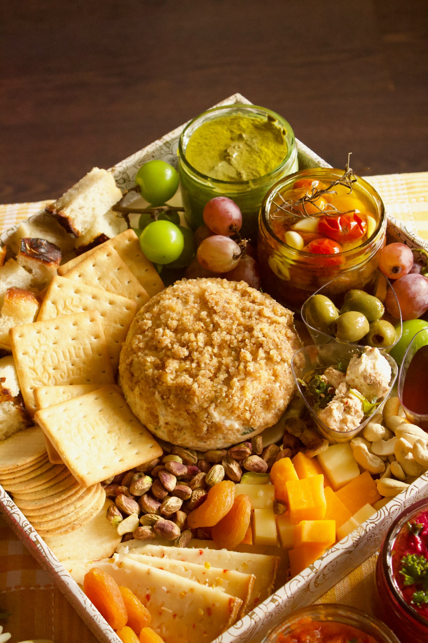 Celebrations Grazing Tray (Serves 5)