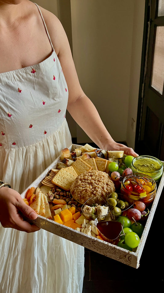 Celebrations Grazing Tray (Serves 5)